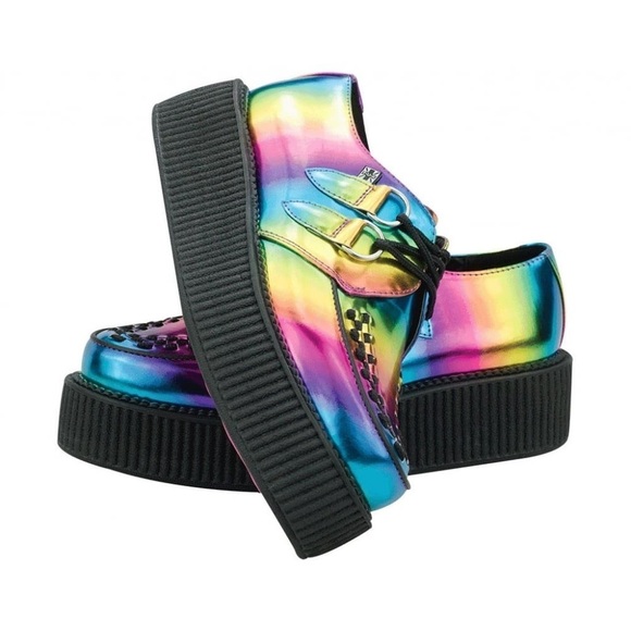 T.U.K.
Unisex Shoes Mondo Hi Creepers Sneaker Metallic Rainbow A8647 - Picture 2 of 11